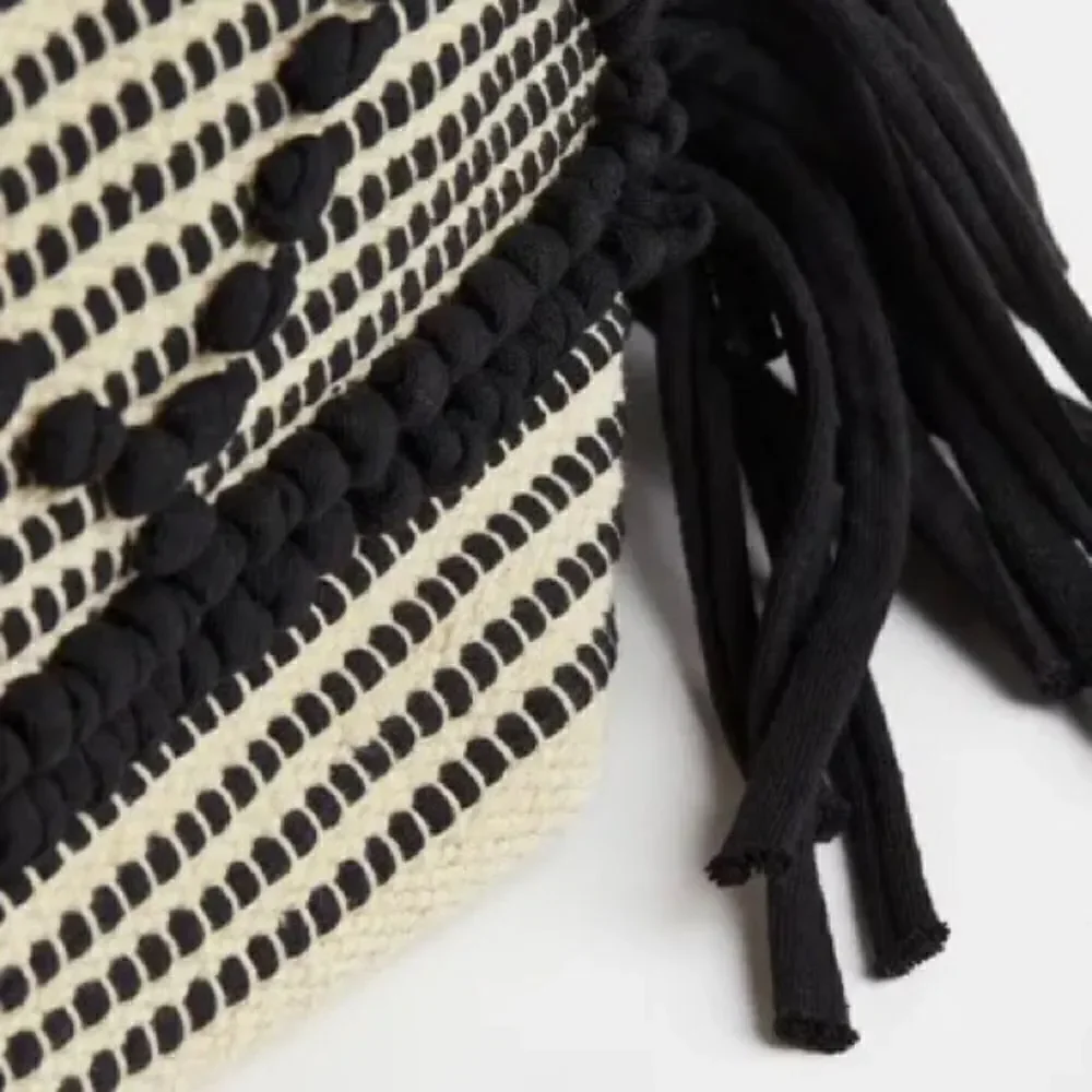 H&M Jacquard Weave Shopper